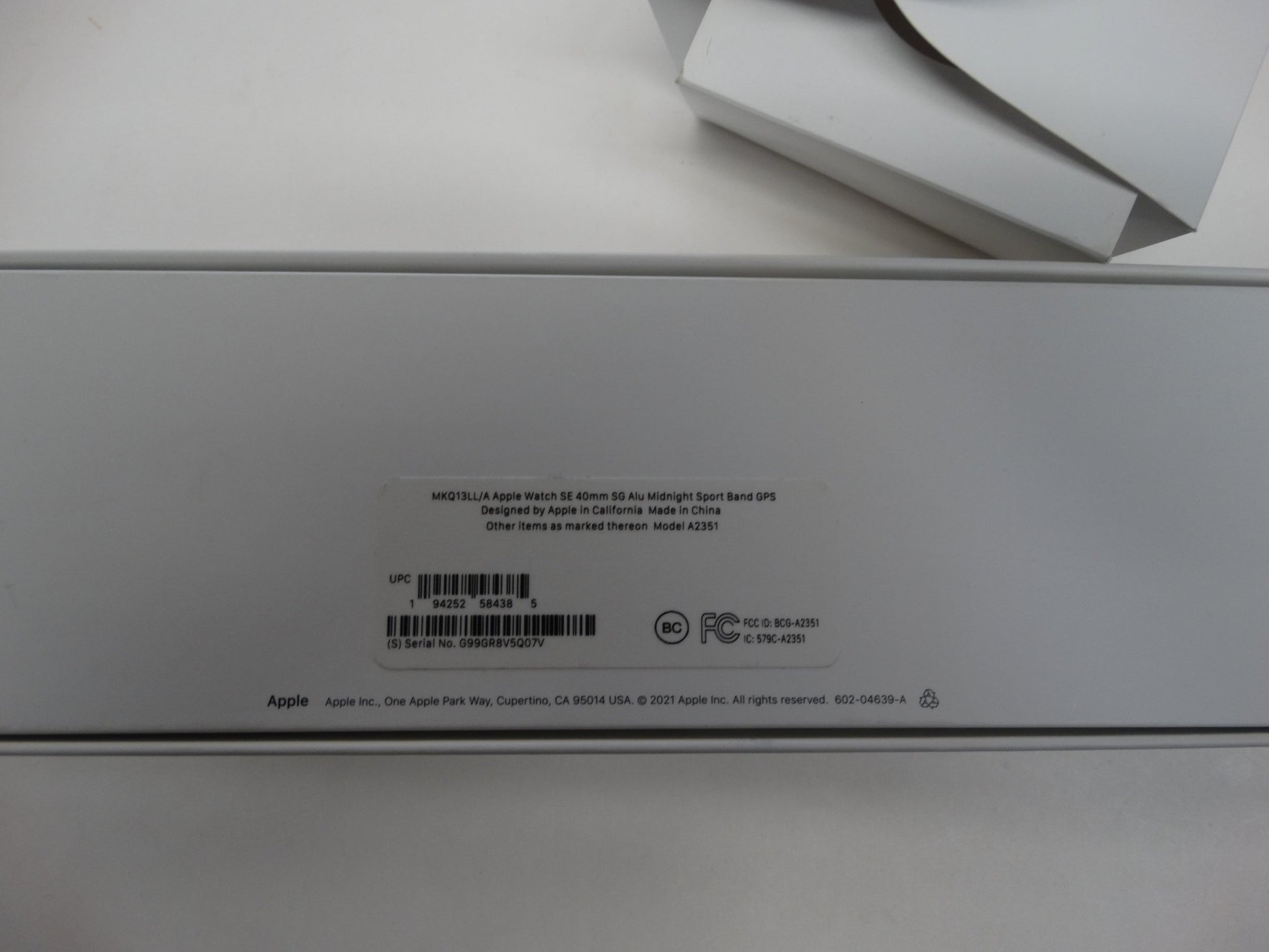 Apple Watch SE (2nd Gen) 40mm Midnight Aluminum Case with Sport Band - WeBuyElectronic