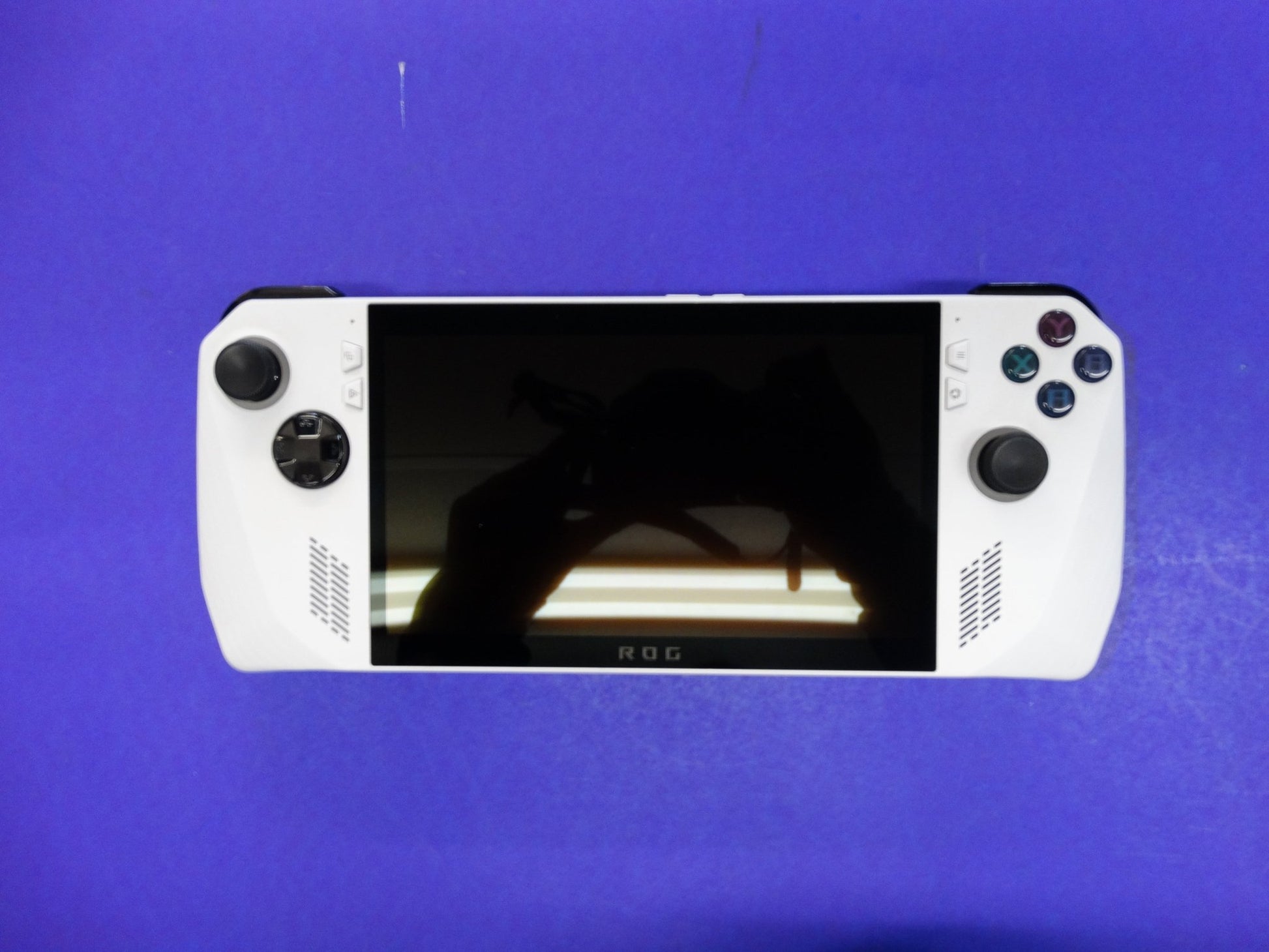 ASUS ROG Ally RC71L – AMD Ryzen Z1 Extreme Handheld Gaming Console (512GB SSD, 16GB RAM) - WeBuyElectronic