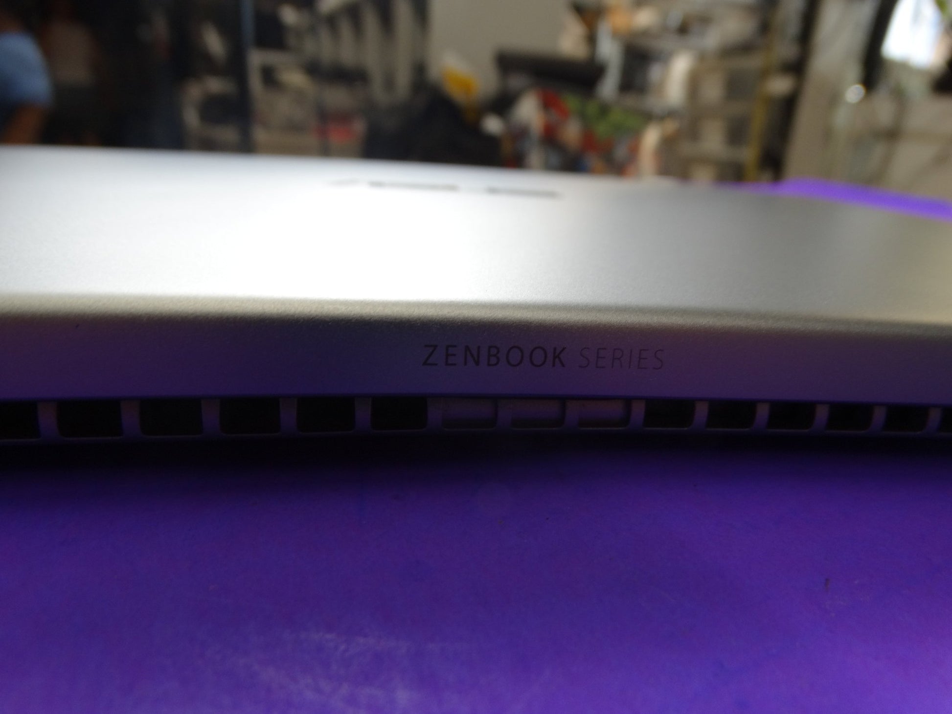 Asus ZenBook 14 – AMD Ryzen 5 4500U, 8GB RAM, 256GB SSD, Windows 11 Home - WeBuyElectronic