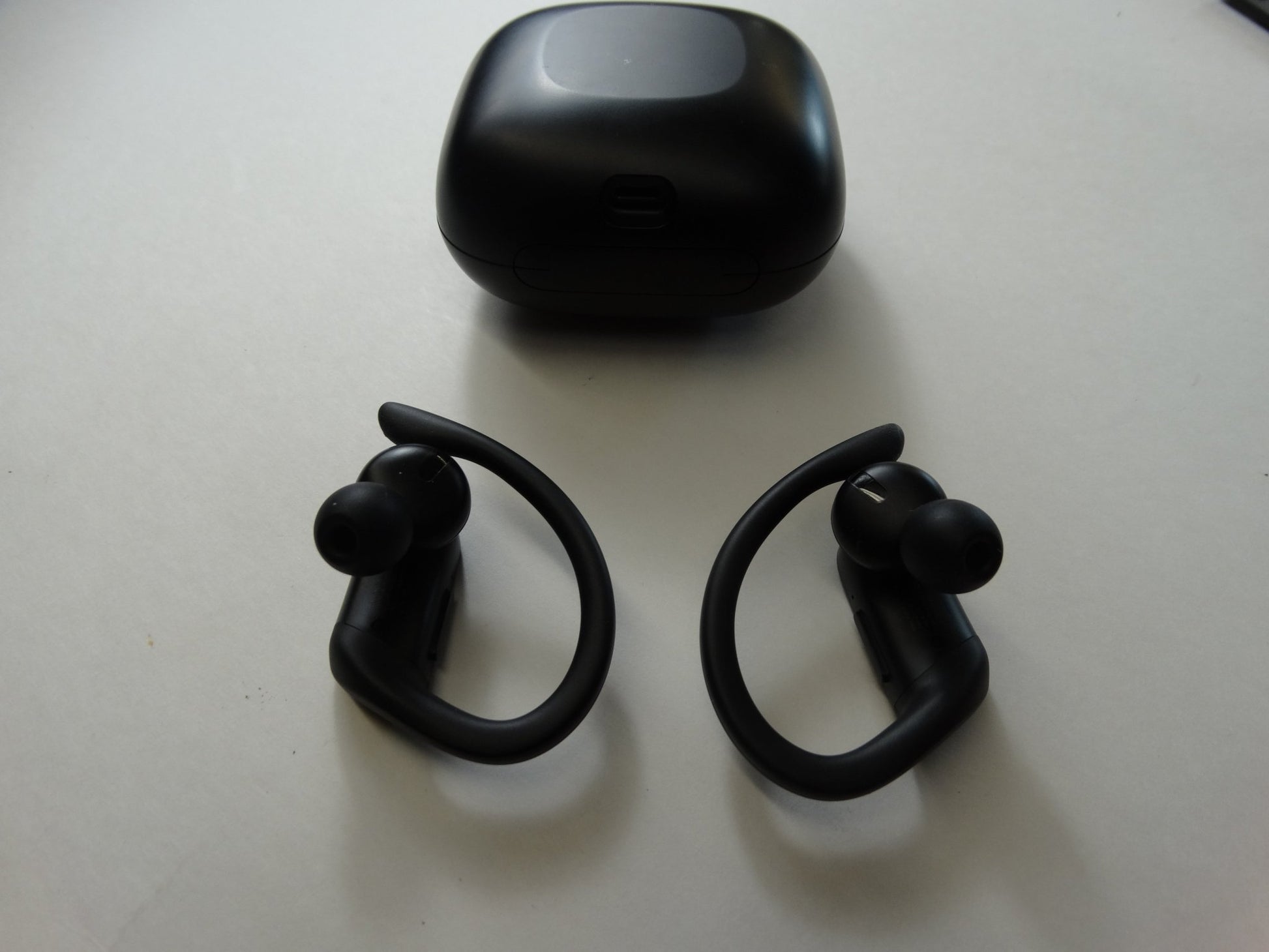 Beats Powerbeats Pro Black – True Wireless Bluetooth Earphones with Mic - WeBuyElectronic