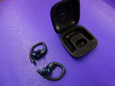 Beats Powerbeats Pro – Blue – Complete Pair (Right Ear Tip Missing) - WeBuyElectronic