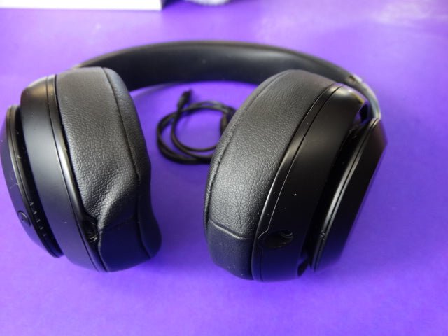 Beats Studio 3 Black – Wireless Over - Ear Headphones – Pure ANC - WeBuyElectronic