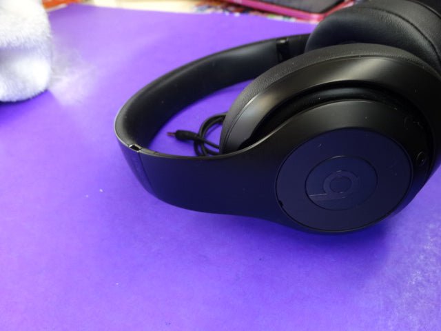 Beats Studio 3 Black – Wireless Over - Ear Headphones – Pure ANC - WeBuyElectronic