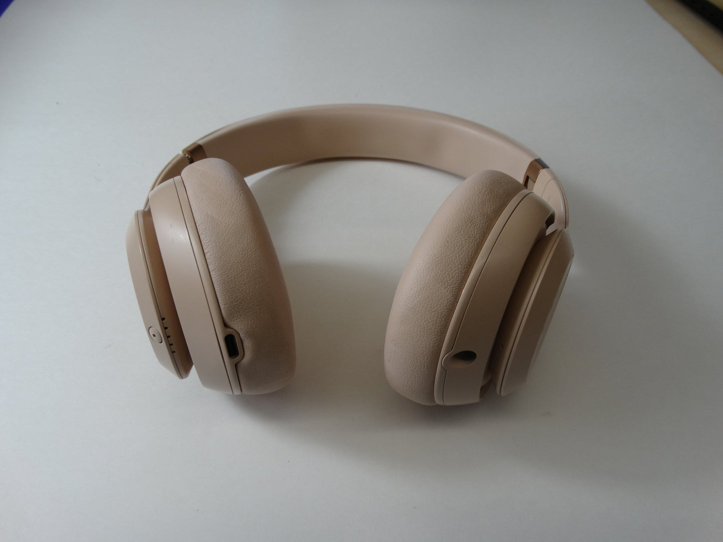 Beats Studio3 Wireless Noise Cancelling Over-Ear Headphones – Porcelain Rose / Gold - WeBuyElectronic