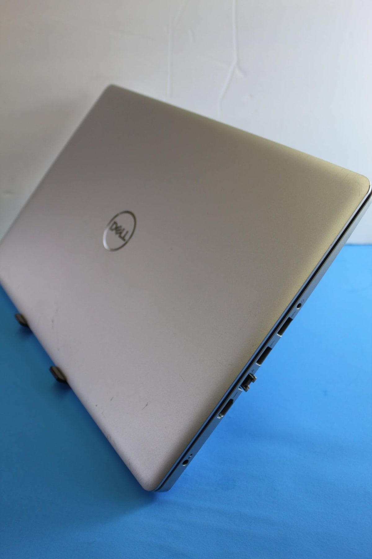Dell Inspiron 5570 15.6" Laptop | Intel i7-8550U | 12GB RAM | 128GB SSD | Windows 10 – Great Battery - WeBuyElectronic