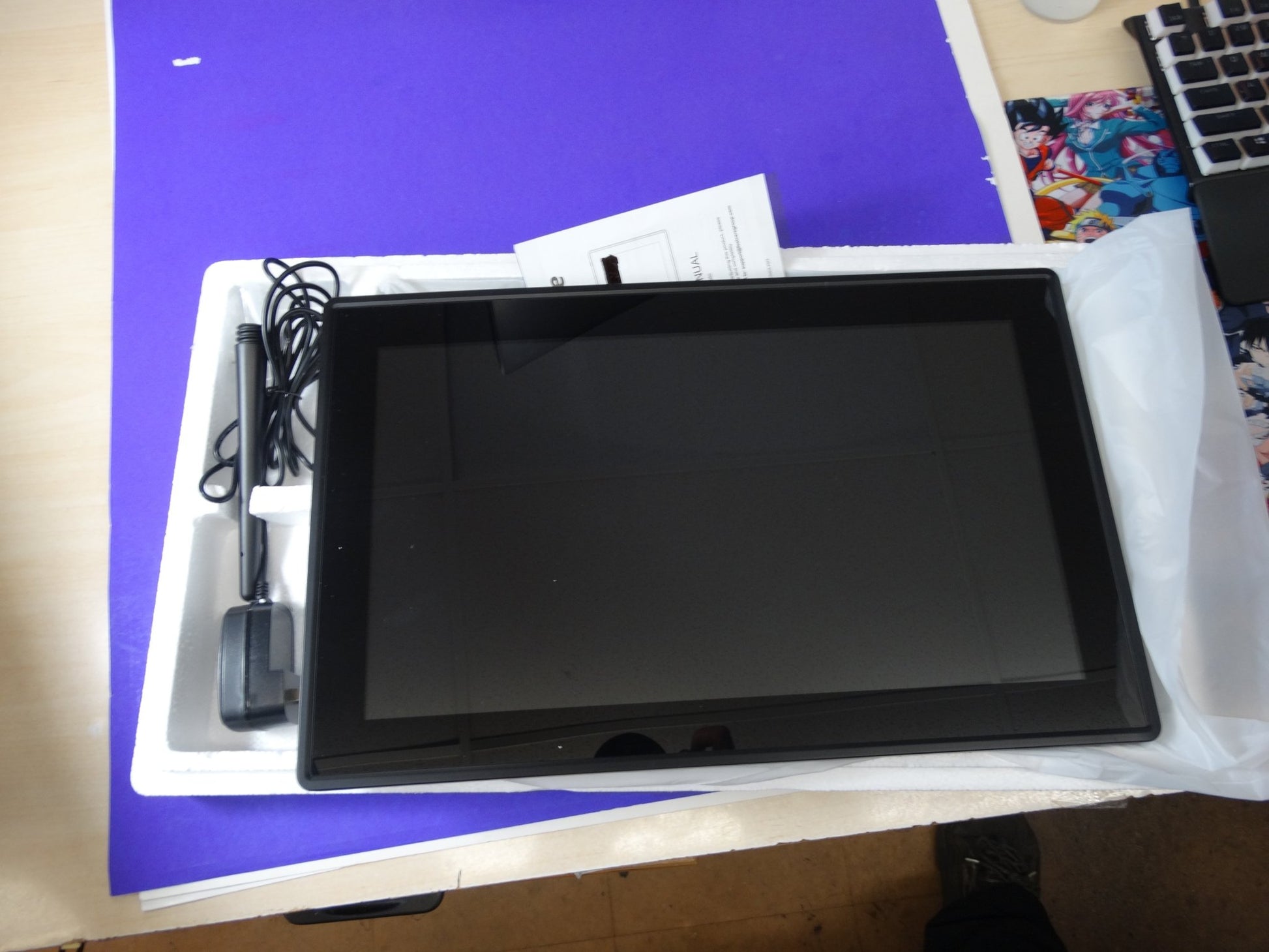 Feelcare 15.6" Frameo WiFi Digital Photo Frame - WeBuyElectronic