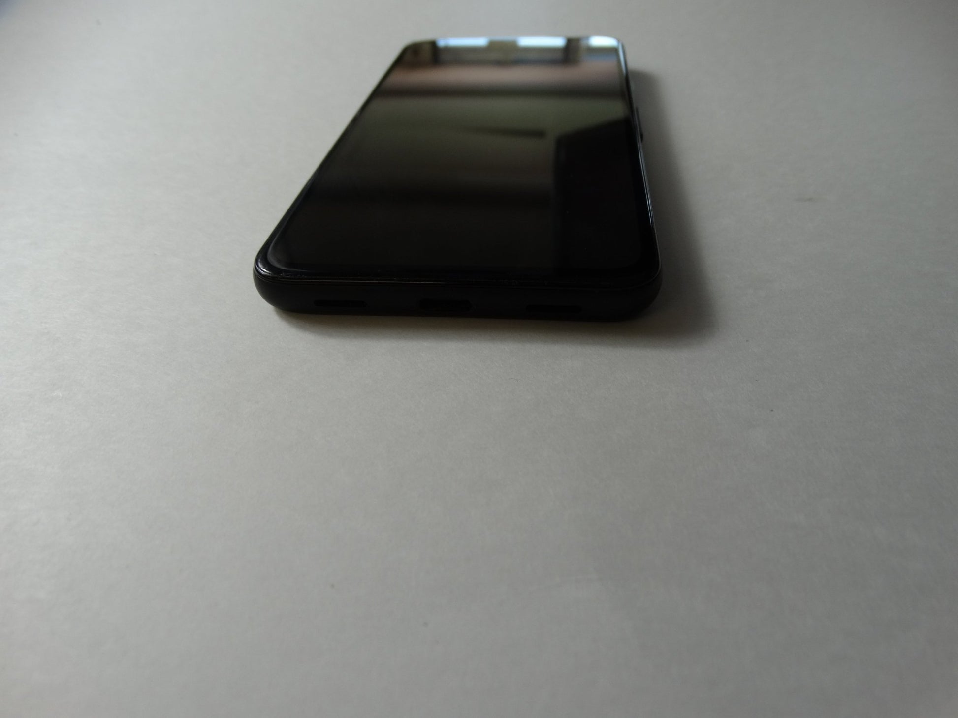 Google Pixel 4a – Compact Smartphone with Brilliant Camera and Pure Android Experience - WeBuyElectronic