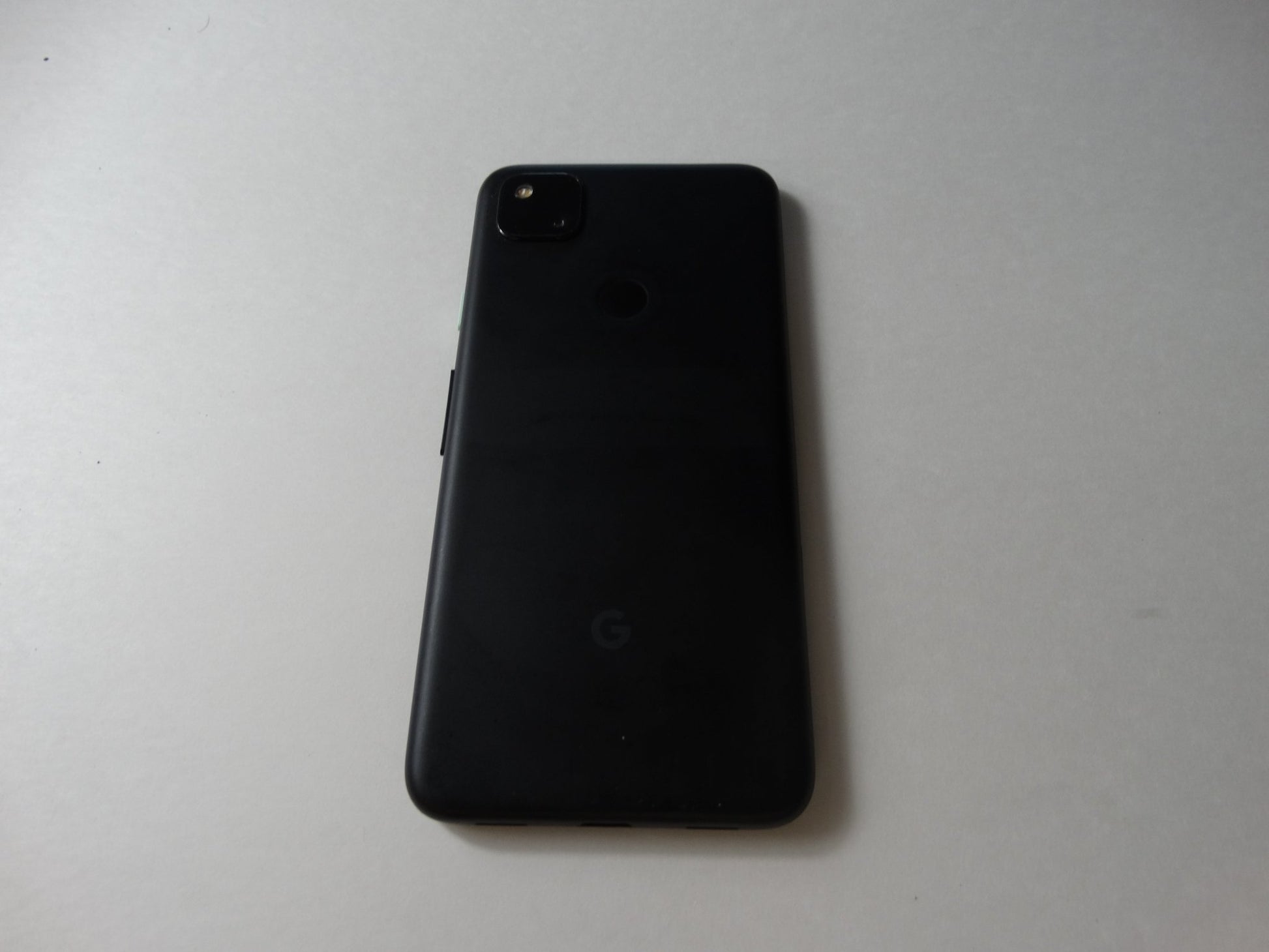 Google Pixel 4a – Compact Smartphone with Brilliant Camera and Pure Android Experience - WeBuyElectronic