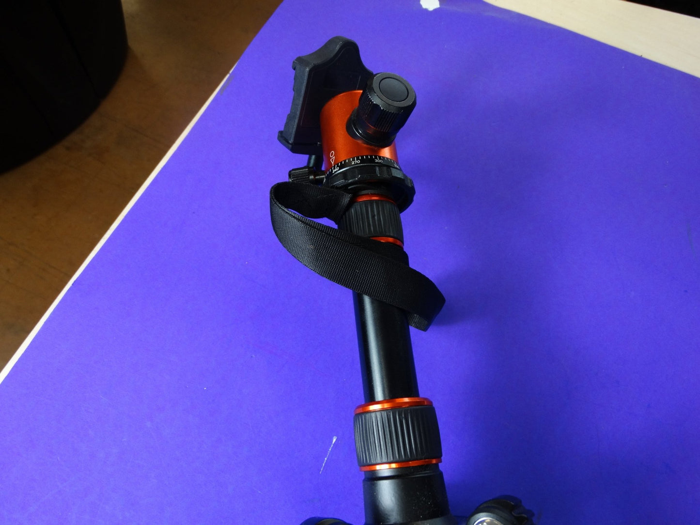 iGeekoto AT24 Pro 77" Aluminum Tripod with 36° Ball Head | Professional Photography Tripod - WeBuyElectronic