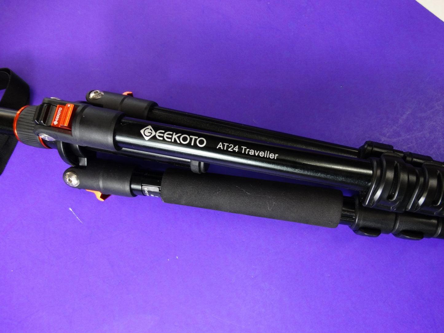 iGeekoto AT24 Pro 77" Aluminum Tripod with 36° Ball Head | Professional Photography Tripod - WeBuyElectronic