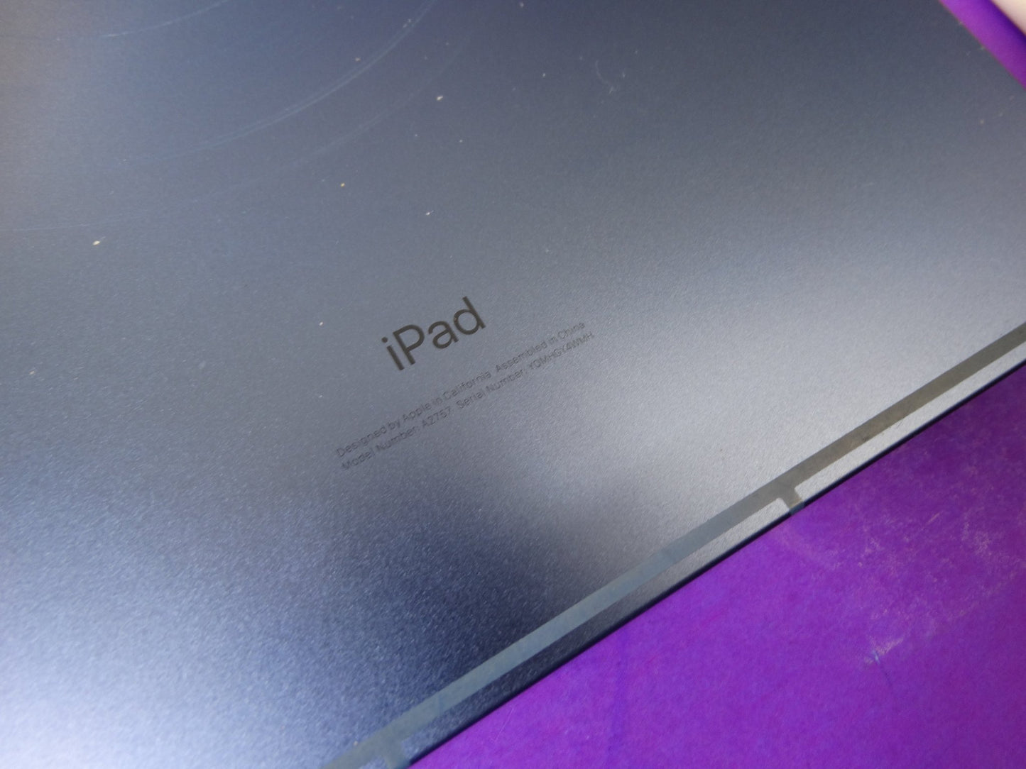 iPad 10th Generation MQ6K3LL/A 64GB Wi-Fi + Cellular (Unlocked) with Pen & Keyboard - WeBuyElectronic