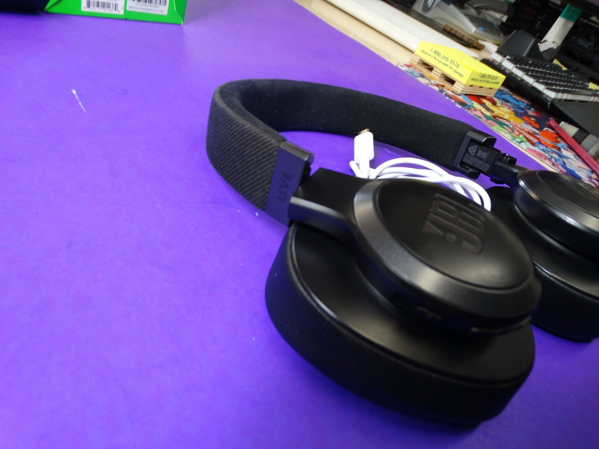 JBL LIVE 77NC – Wireless Bluetooth Noise Cancelling Headphones with Mic - WeBuyElectronic