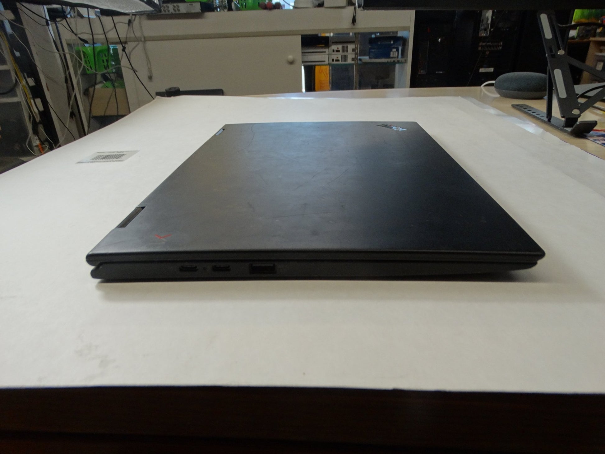 Lenovo ThinkPad X1 Yoga – Intel i7-8650U, 16GB RAM, 500GB SSD, Windows 11 Pro, 14” WQHD Touch - WeBuyElectronic
