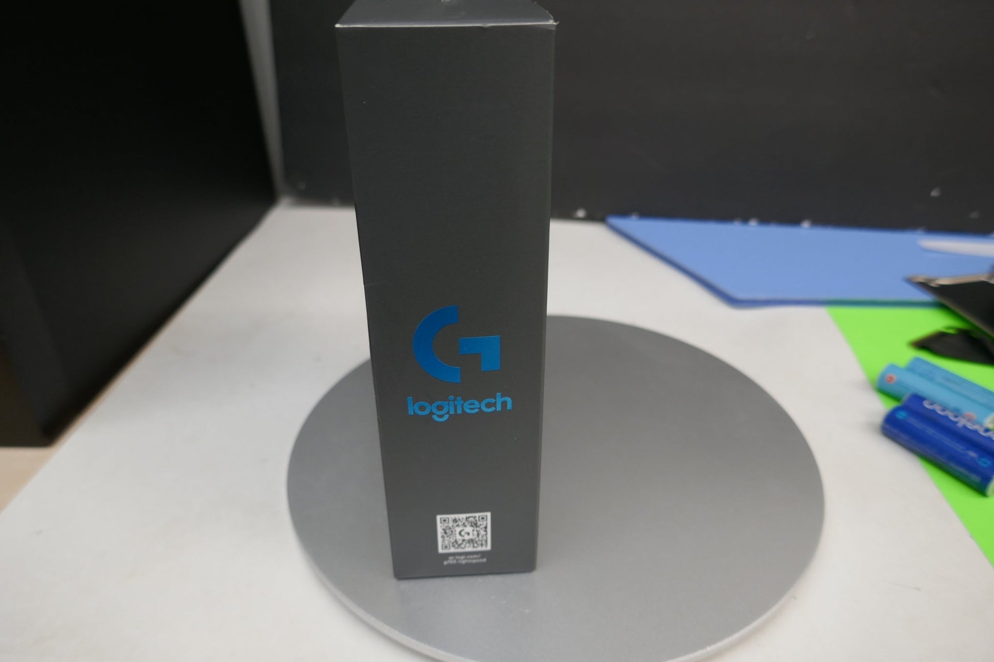 Logitech G703 (910-005638) Lightspeed Wireless Gaming Mouse – HERO Sensor, RGB, Rechargeable - WeBuyElectronic