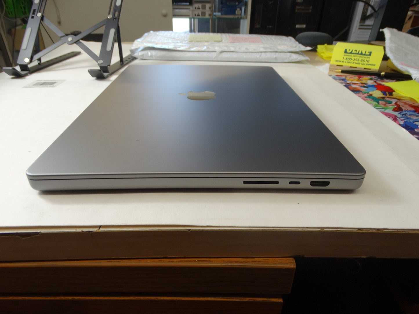 MacBook Pro 16-inch A2485 – Apple M1 Pro Chip, 16GB/512GB, Retina 3456x2234, Battery Cycle 5 - WeBuyElectronic