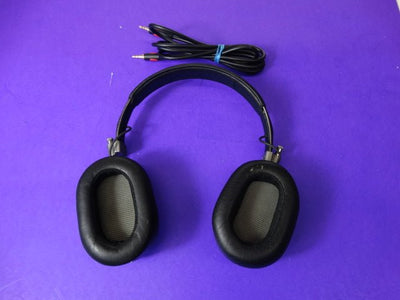 Master & Dynamic MH40 Over - Ear Wired Headphones – Premium Studio - Quality Sound - WeBuyElectronic