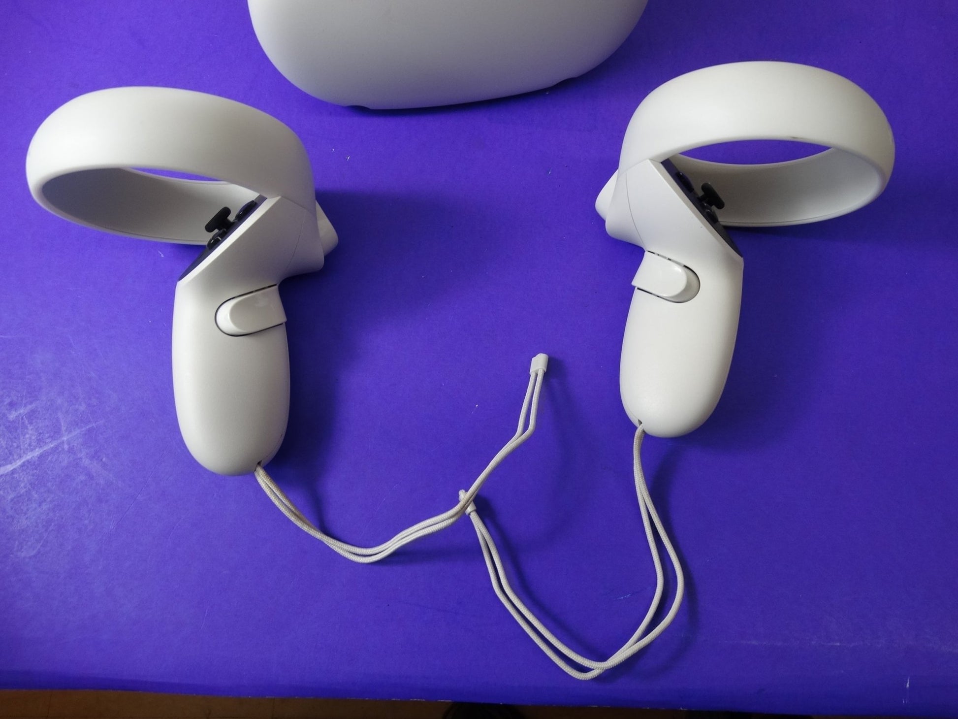 Meta Quest 2 – VR Headset + Touch Controllers – All - In - One Virtual Reality System - WeBuyElectronic