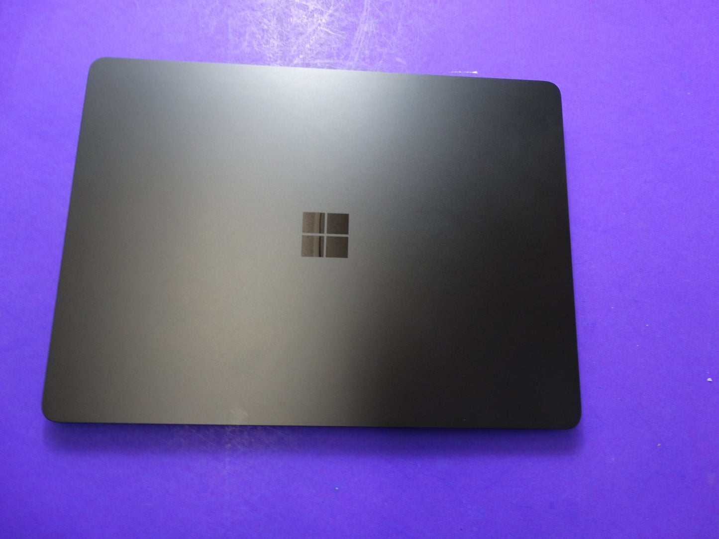 Microsoft Surface Laptop 5 – 16GB RAM, 1TB SSD, Snapdragon X Elite 12-Core, Windows 11 (7 Battery Cycles, 100%) - WeBuyElectronic