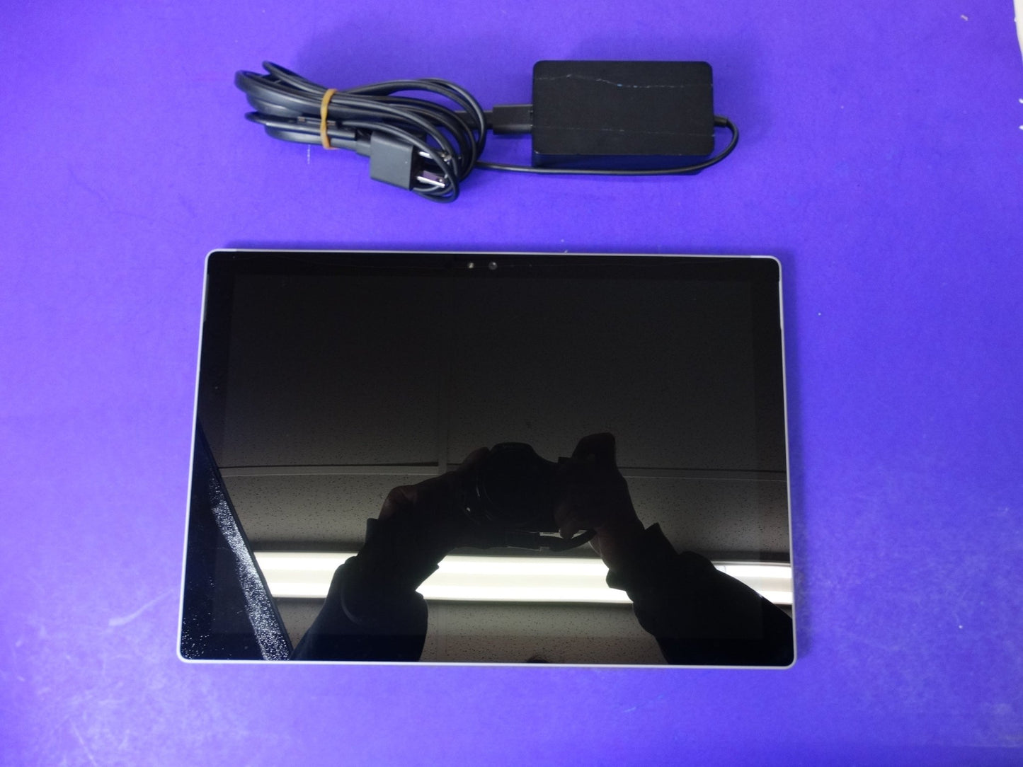 Microsoft Surface Pro 4 – Intel i5, 4GB RAM, 128GB SSD, 12.3” Touchscreen, Windows 10 Pro - WeBuyElectronic