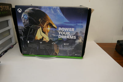🎮 Microsoft Xbox Series X 1TB Black Console Bundle – 4K Ultra HD Gaming + Controller - WeBuyElectronic
