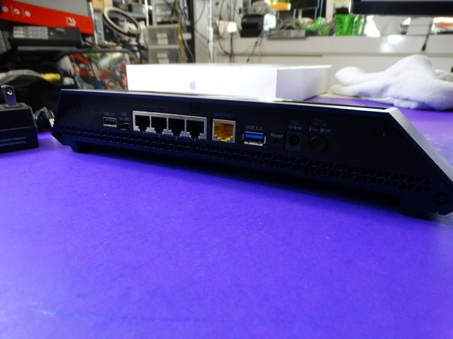 Netgear Nighthawk X6S AC4000 Tri - Band WiFi Router – Model R8000P. - WeBuyElectronic