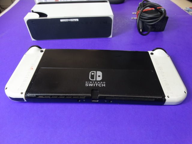 Nintendo Switch HAC - 016 – Black & White | Left Joystick Missing Cover (Slightly Stiff) - WeBuyElectronic