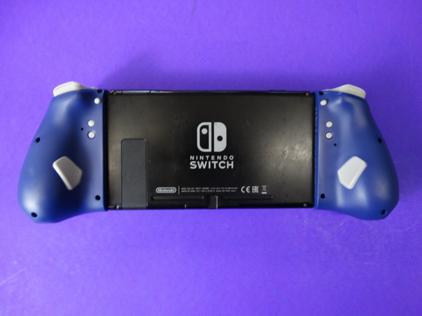 Nintendo Switch XAJ1000 Console bundled with Hori Split Pad Pro Controllers - WeBuyElectronic