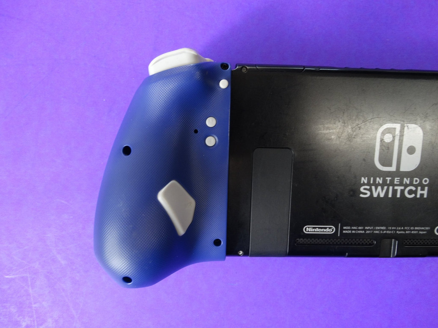 Nintendo Switch XAJ1000 Console bundled with Hori Split Pad Pro Controllers - WeBuyElectronic