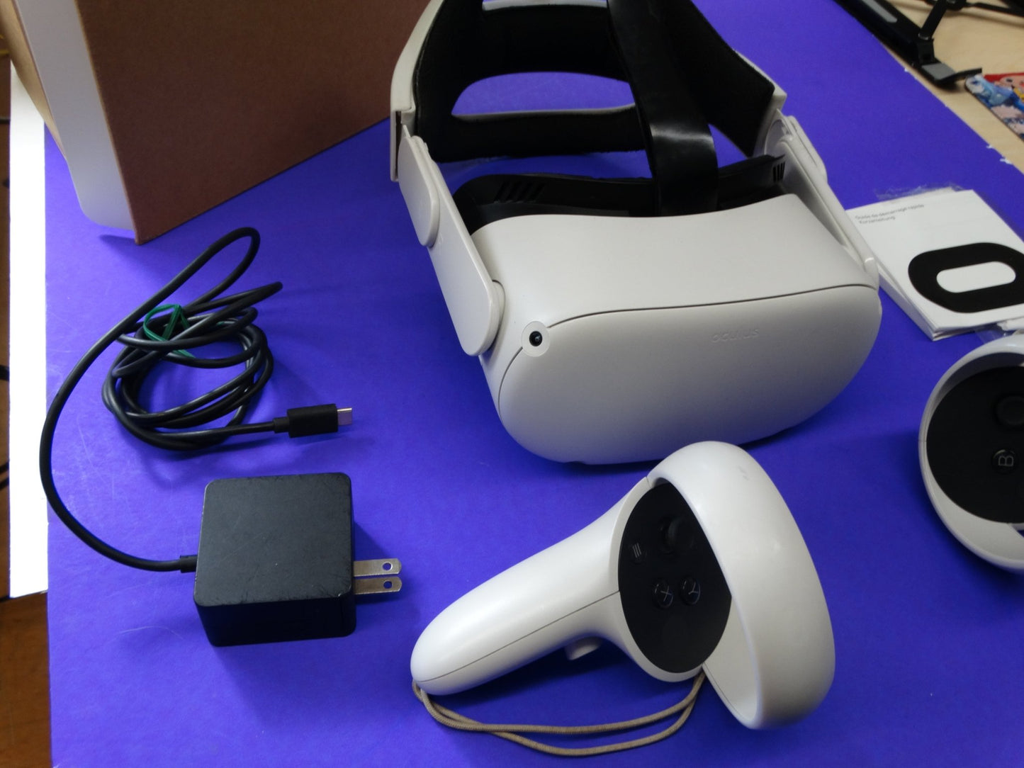 Oculus Quest 2 (Meta Quest 2) 256GB VR Headset with Extended Battery – All-in-One Virtual Reality - WeBuyElectronic