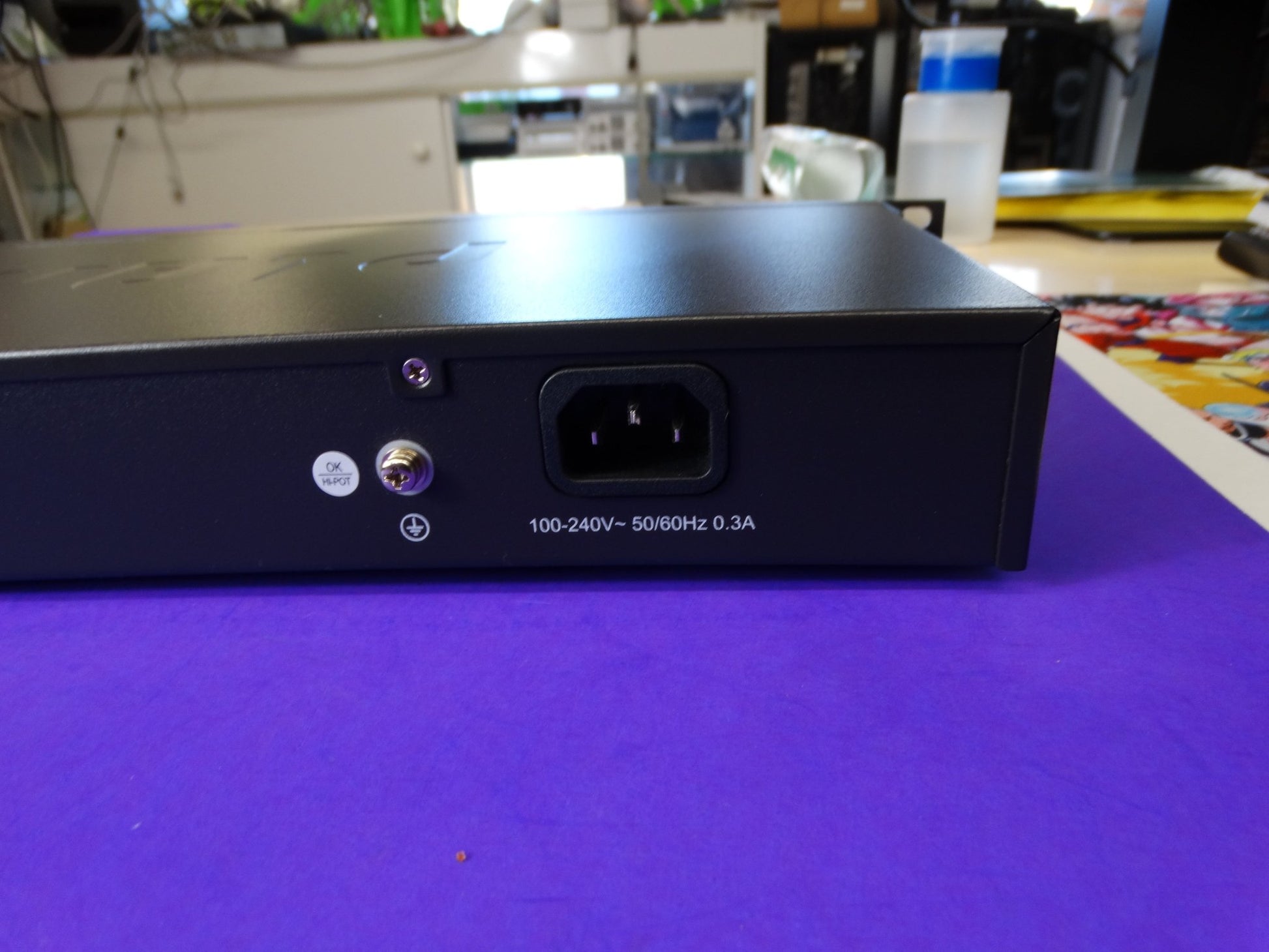 PLANET FNSW-1601, a 16-Port 10/100Mbps Fast Ethernet Switch by PLANET Technology Corp. - WeBuyElectronic