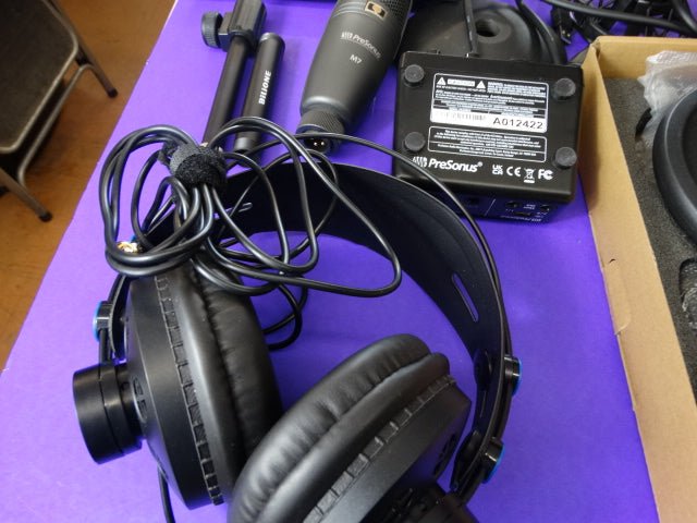 PreSonus AudioBox Studio Bundle - WeBuyElectronic