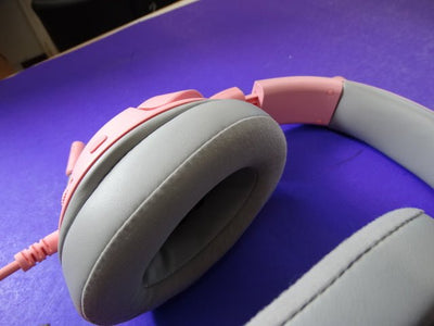 Razer Kraken Kitty - Style RGB Headset – Quartz Pink USB Gaming Headset - WeBuyElectronic
