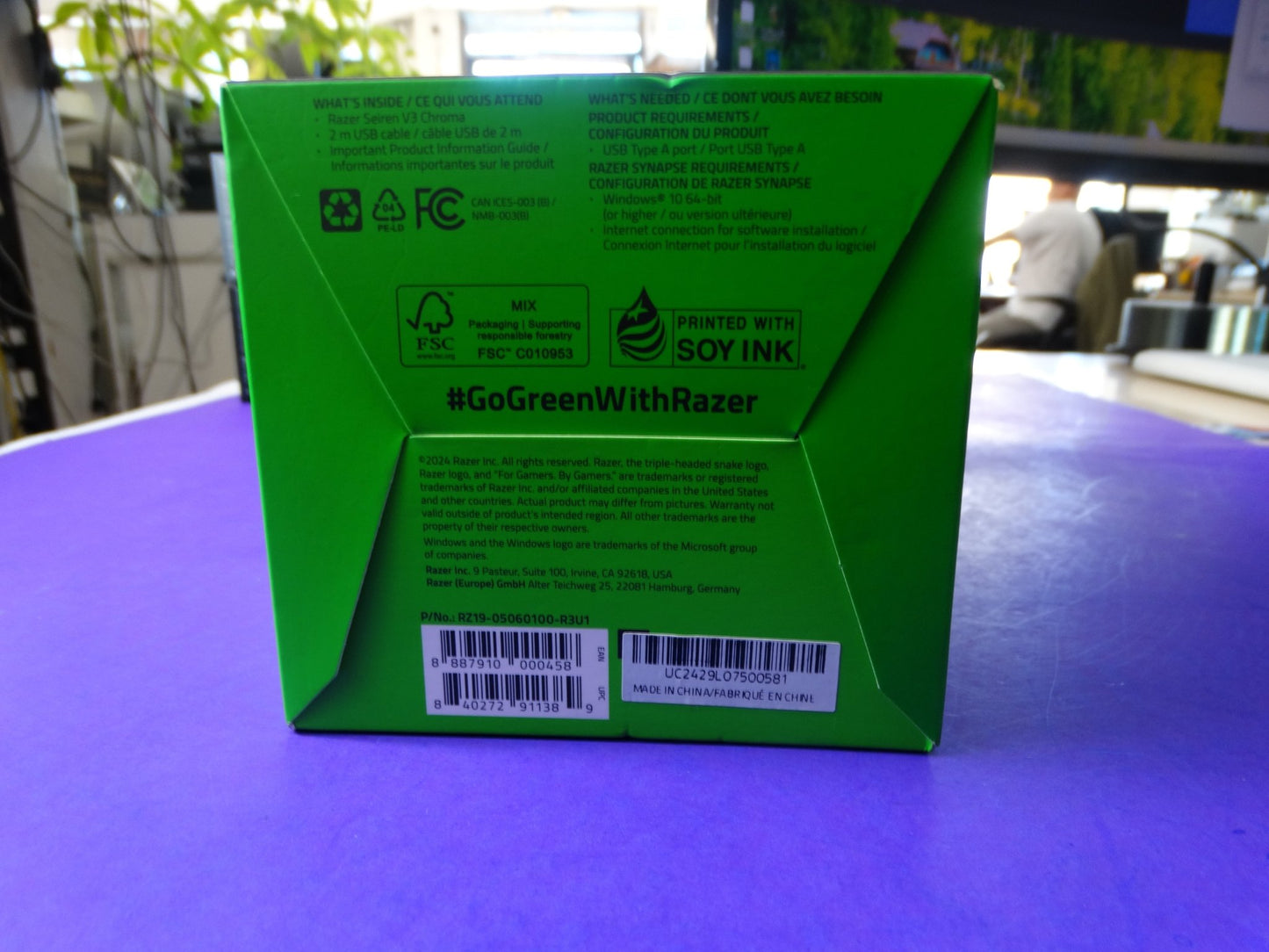 Razer Seiren V3 Chroma – RGB USB Condenser Microphone for Streaming & Recording - WeBuyElectronic