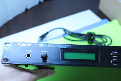 Roland R-8M Total Percussion Sound Module – Vintage Digital Drum Rack - WeBuyElectronic
