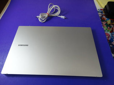 Samsung Galaxy Book Style Laptop – i7 - 1165G7 – 16GB – 512GB SSD – Windows 11 - WeBuyElectronic