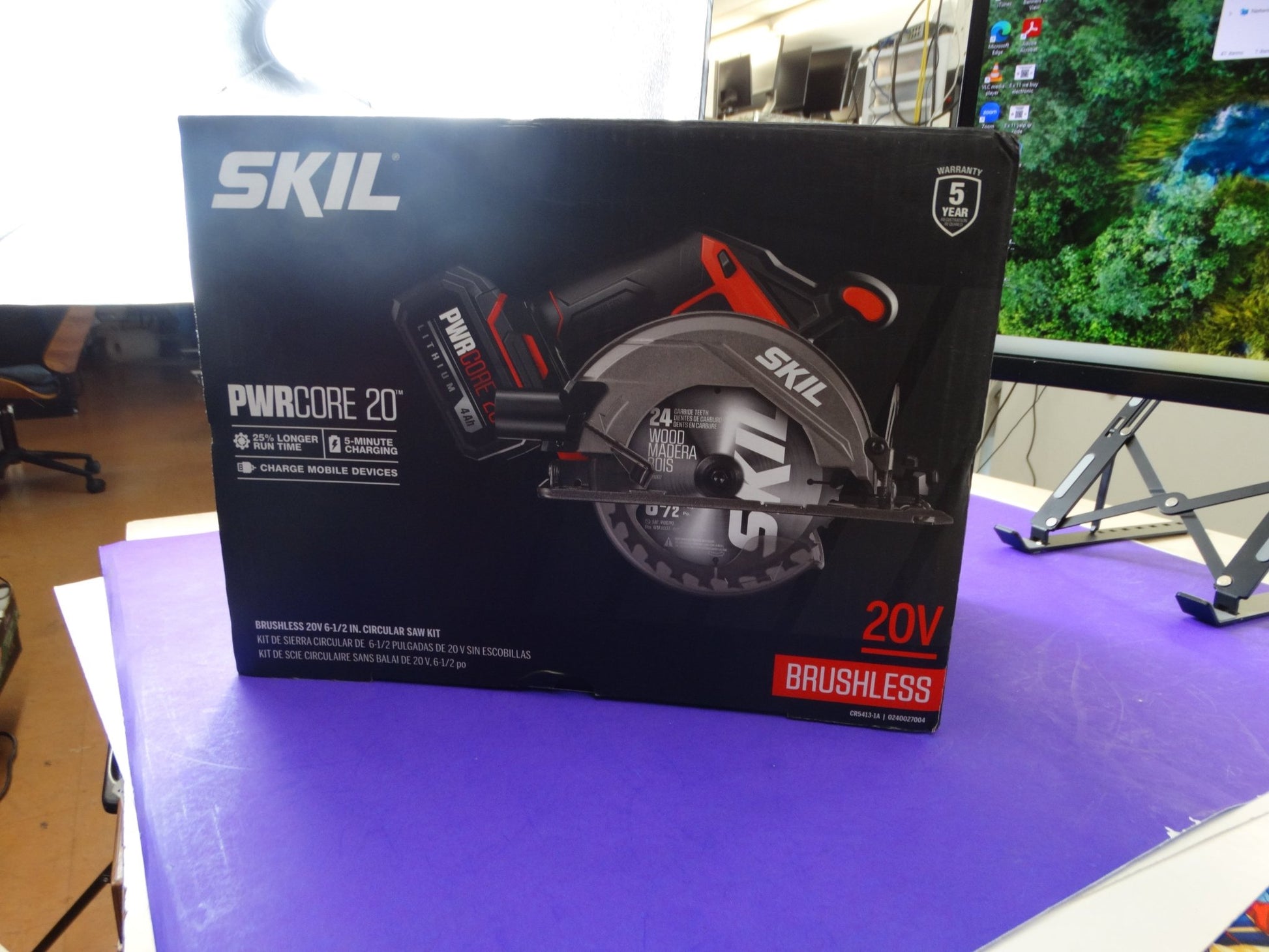 SKIL PWRCore 20V Brushless Circular Saw Kit is a cordless power tool - WeBuyElectronic