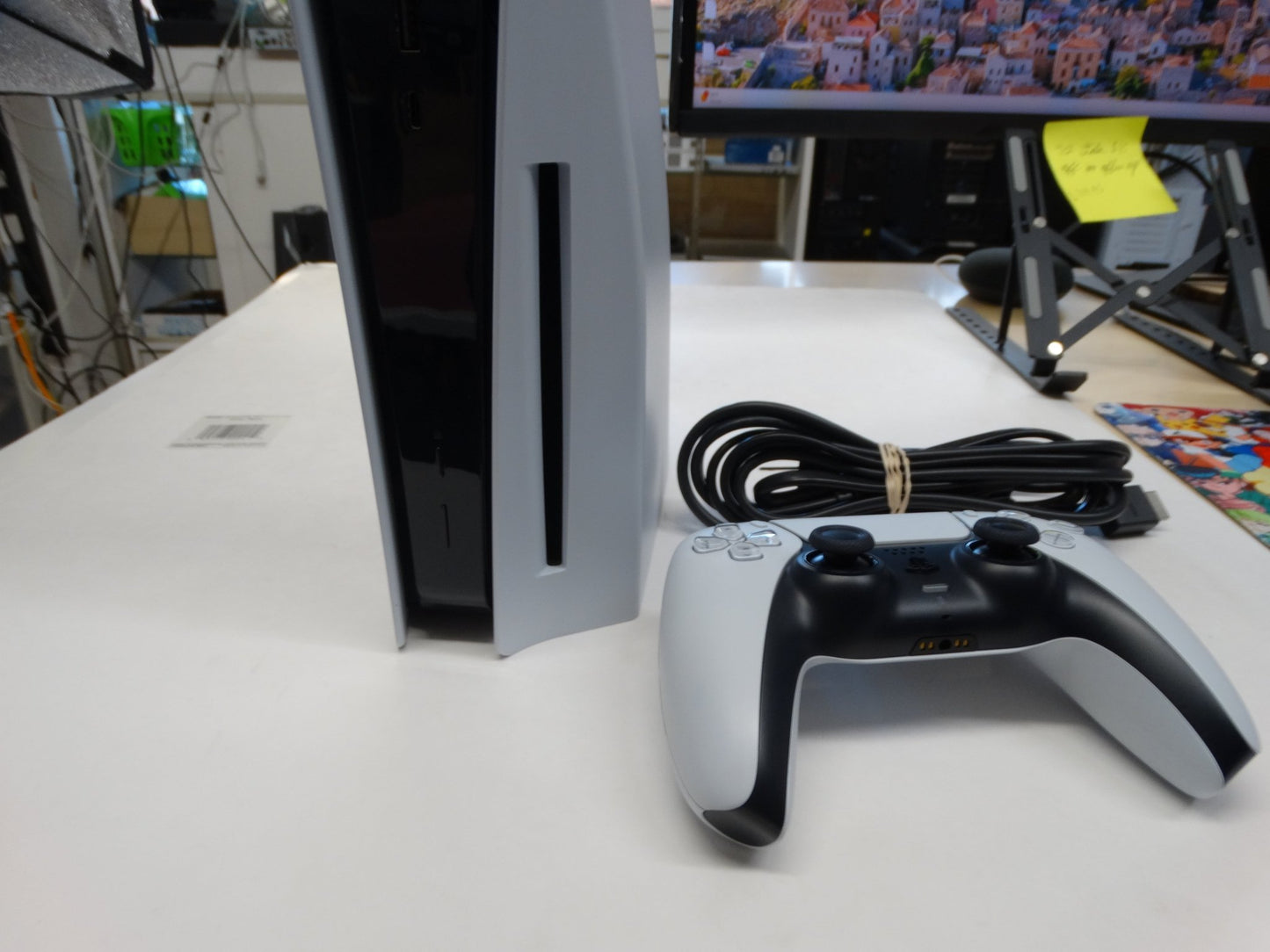 Sony PlayStation 5 Disc Edition Console CFI-1215A | Ultra HD Blu-Ray | 825GB SSD - WeBuyElectronic