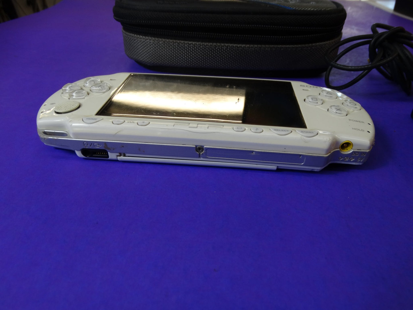 Sony PSP-2000 White – PlayStation Portable Slim & Lite – Tested & Working - WeBuyElectronic