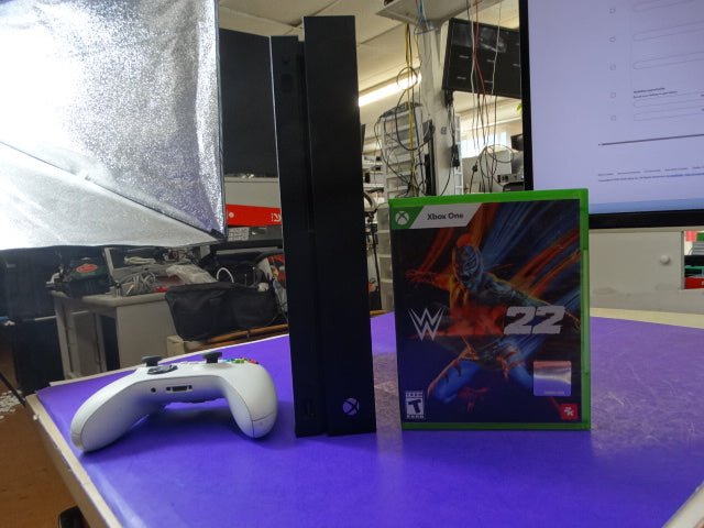 Xbox One X 1TB Console Bundle – White Wireless Controller + WWE 2K22 - WeBuyElectronic