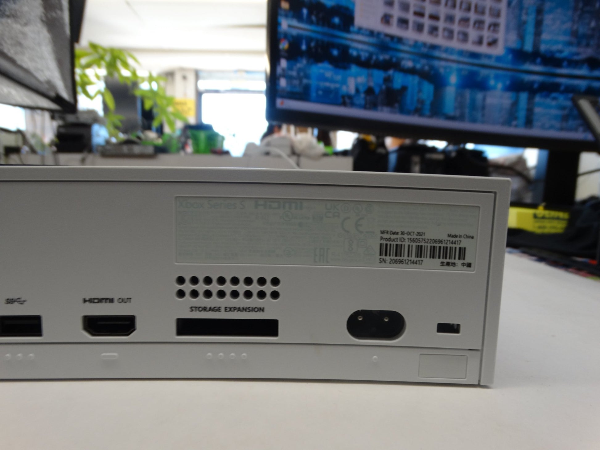 Xbox Series S Digital Edition – 512GB SSD Console + Controller - WeBuyElectronic