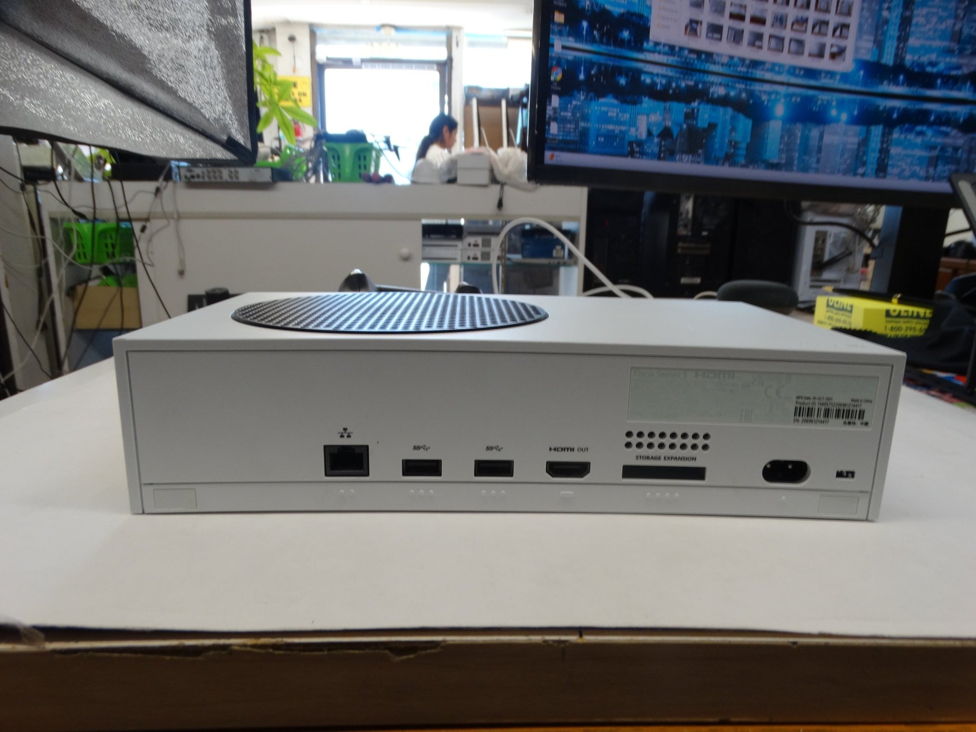 Xbox Series S Digital Edition – 512GB SSD Console + Controller - WeBuyElectronic