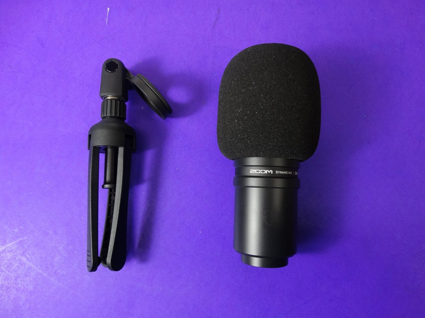 Zoom ZDM - 1 Podcasting Kit – Dynamic Mic, Headphones, Windscreen & Mount - WeBuyElectronic